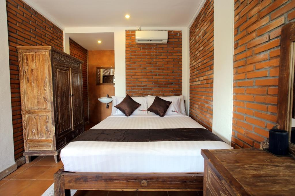 Reddoorz Near Raya Semer Canggu Exteriör bild